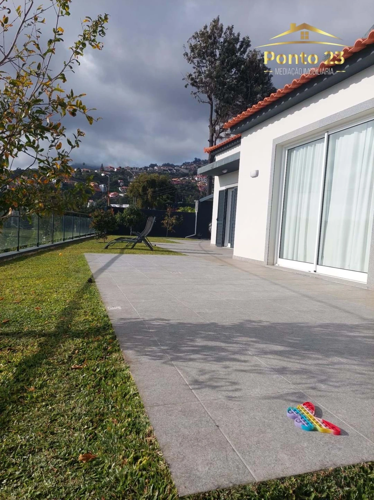 Moradia T4 para Venda em São Roque Foto 1