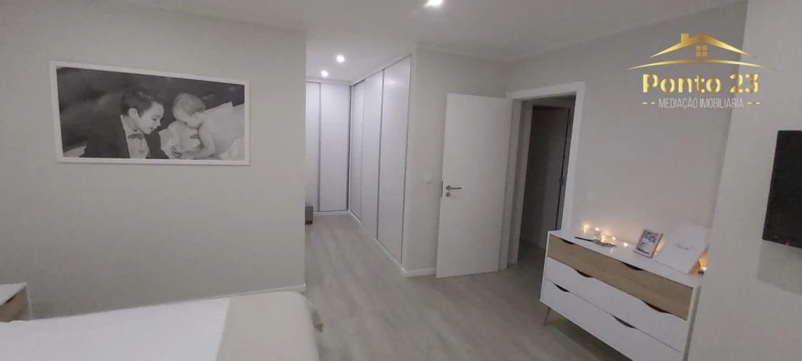 Moradia T4 para Venda em São Roque Foto 16