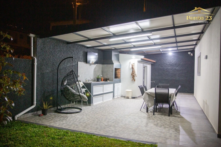 Moradia T4 para Venda em São Roque Foto 7
