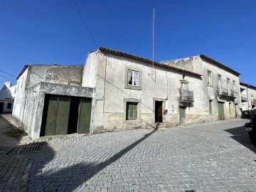 Moradia T8 para Venda em Póvoa de Rio de Moinhos e Cafede