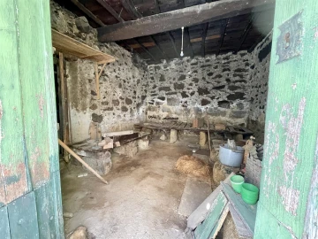 Moradia T8 para Venda em Póvoa de Rio de Moinhos e Cafede