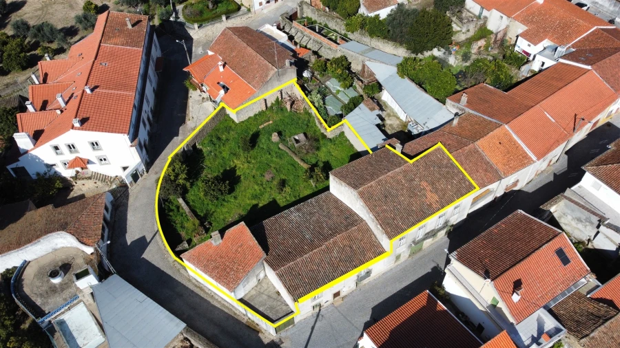 Moradia T8 para Venda em Póvoa de Rio de Moinhos e Cafede