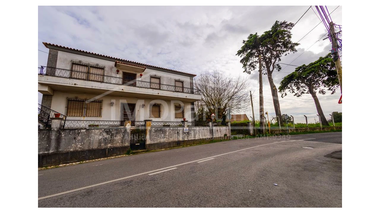 Quinta T8 para Venda em Rio de Mouro Foto 1
