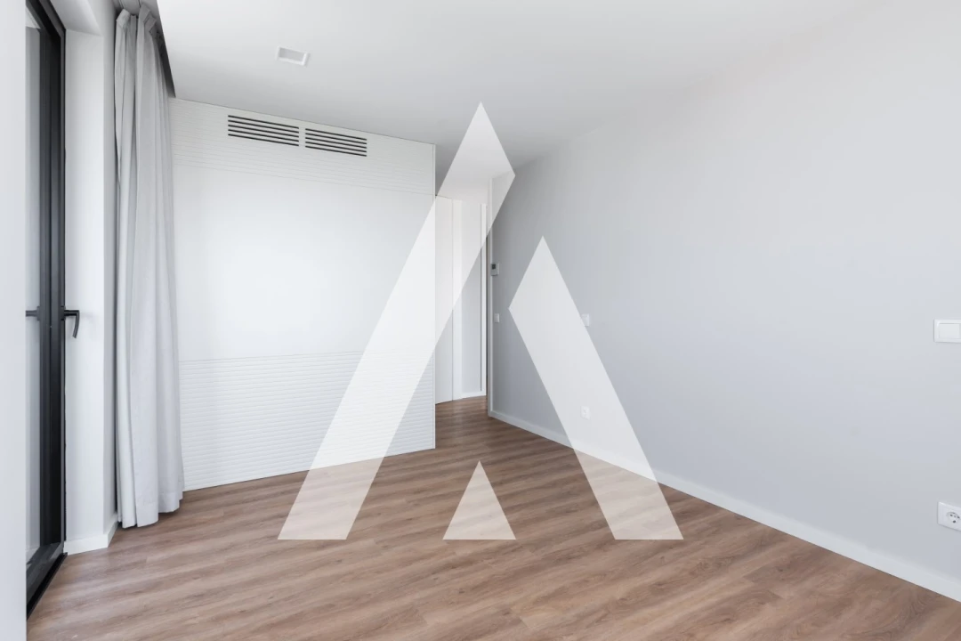Apartamento T4 para Venda em Glória e Vera Cruz Foto 12