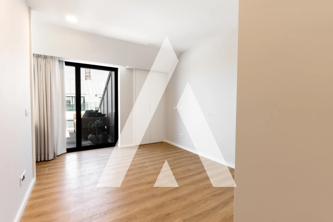 Apartamento T4 para Venda em Glória e Vera Cruz Foto 22