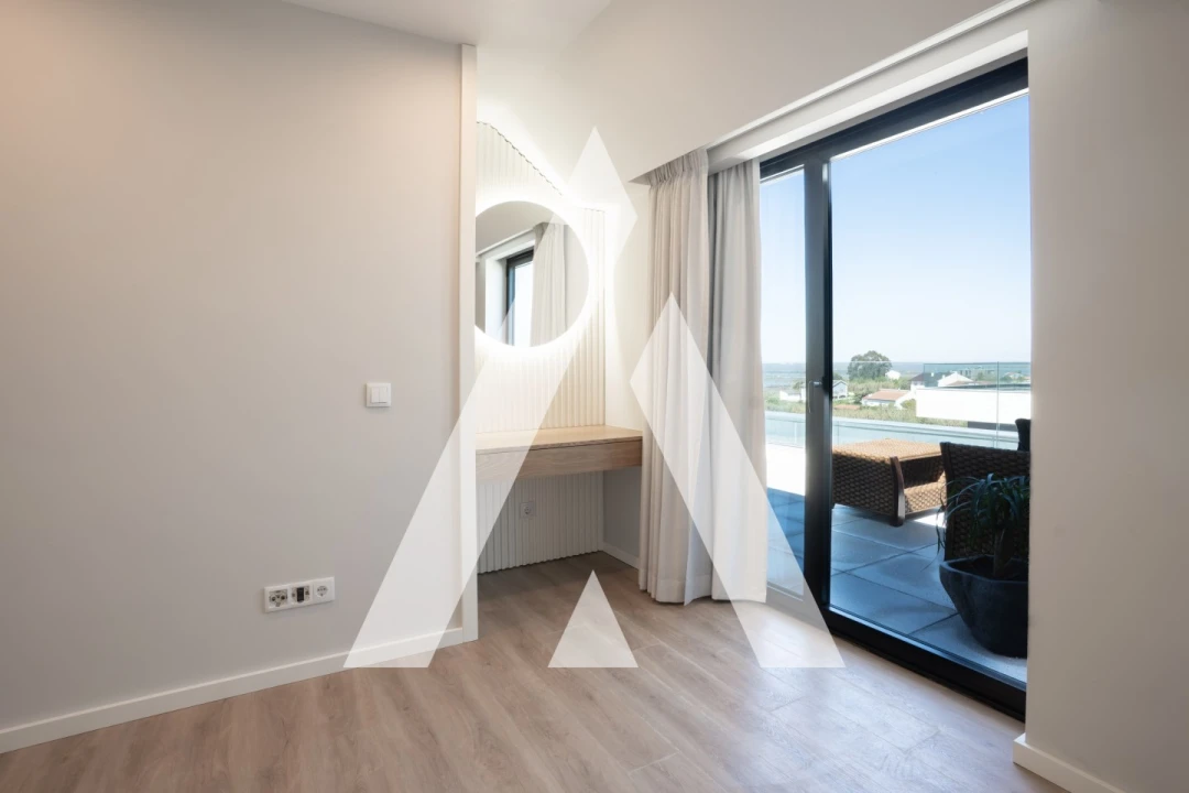 Apartamento T4 para Venda em Glória e Vera Cruz Foto 23