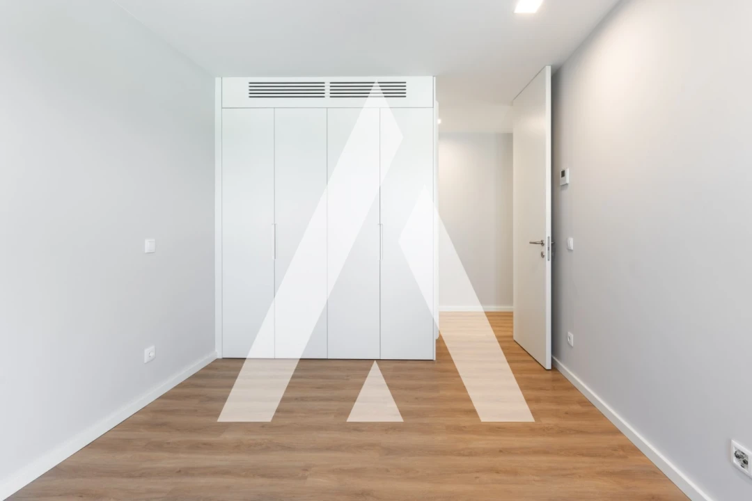 Apartamento T4 para Venda em Glória e Vera Cruz Foto 25
