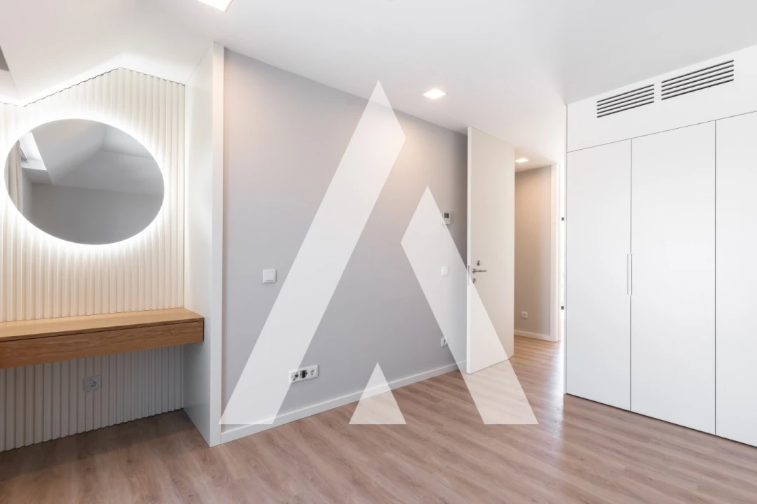 Apartamento T4 para Venda em Glória e Vera Cruz Foto 32