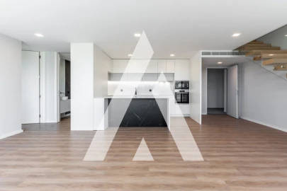 Apartamento T4 para Venda em Glória e Vera Cruz