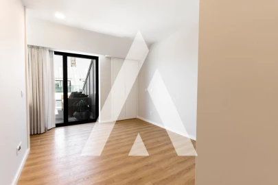 Apartamento T4 para Venda em Glória e Vera Cruz