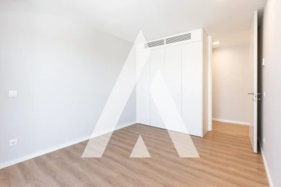 Apartamento T4 para Venda em Glória e Vera Cruz