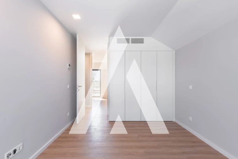 Apartamento T4 para Venda em Glória e Vera Cruz Foto 33
