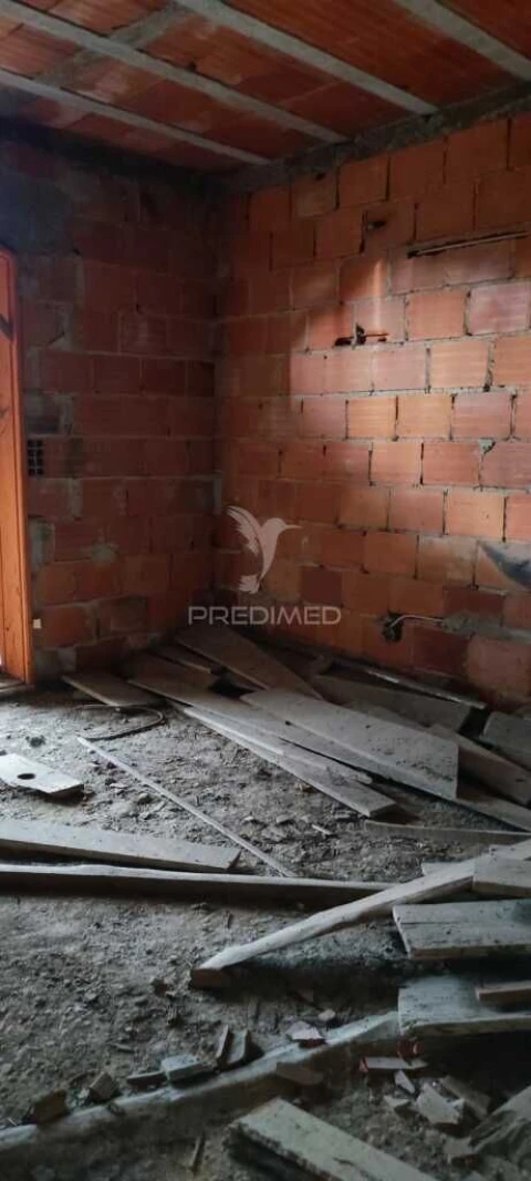 Moradia T7 para Venda em Glória e Vera Cruz