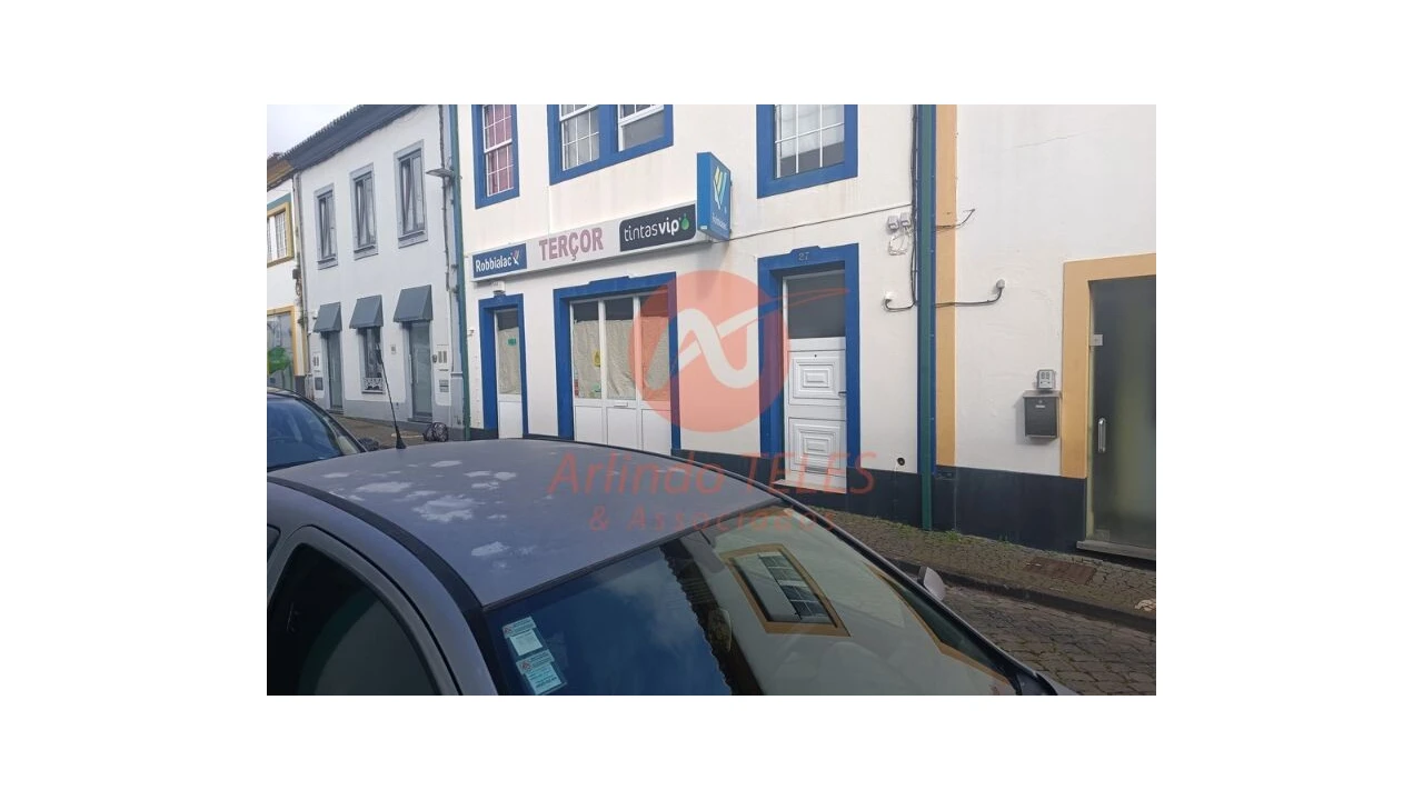 Loja para Venda em Praia da Vitoria (Santa Cruz) Foto 2