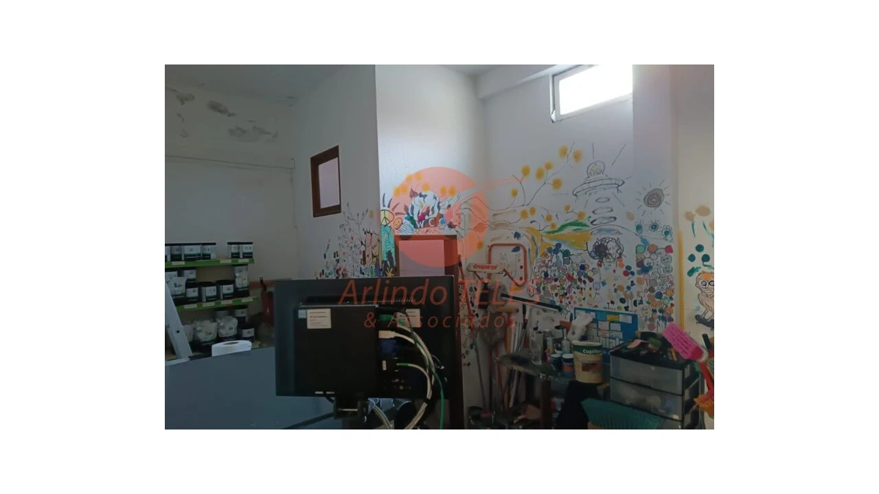 Loja para Venda em Praia da Vitoria (Santa Cruz) Foto 4