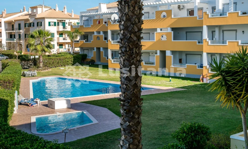 Apartamento T3 para Venda em Quarteira Foto 48