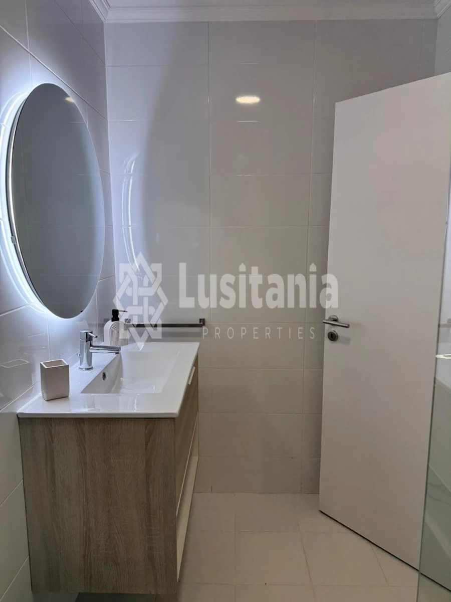 Apartamento T3 para Venda em Quarteira Foto 21