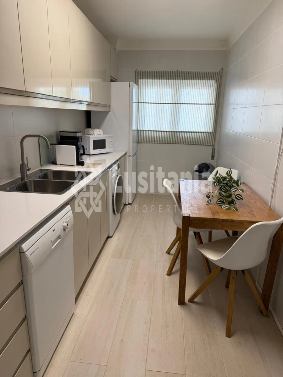Apartamento T3 para Venda em Quarteira Foto 30