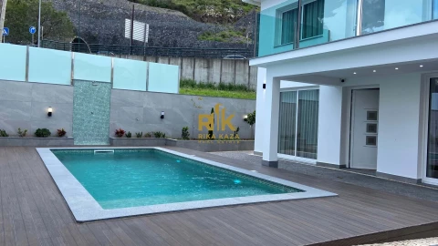 Moradia T4 para Venda em Machico