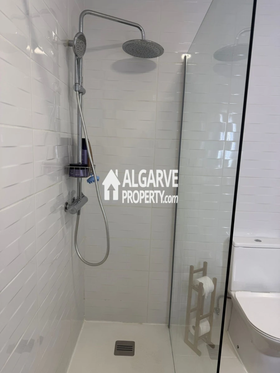 Apartamento T3 para Venda em Quarteira Foto 38