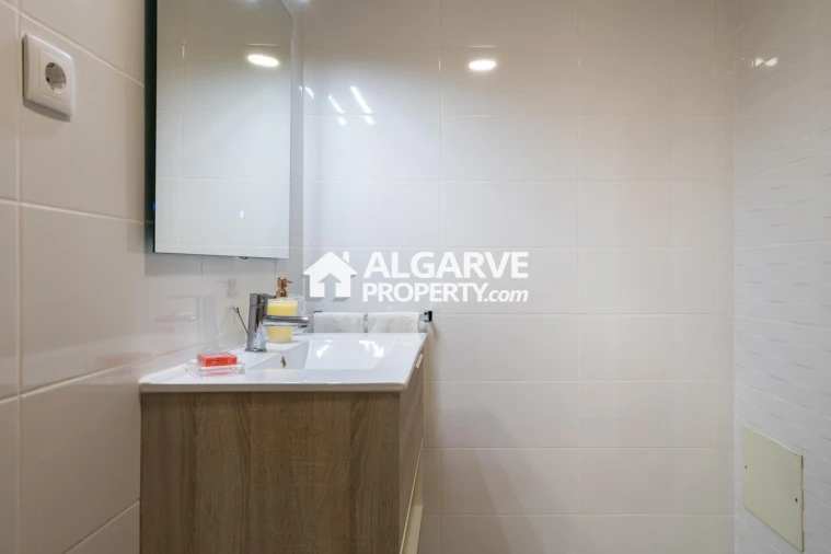 Apartamento T3 para Venda em Quarteira Foto 30