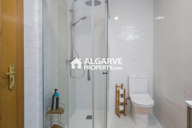 Apartamento T3 para Venda em Quarteira Foto 28