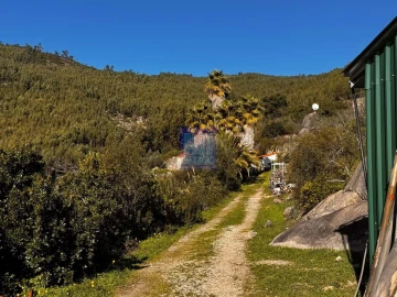 Quinta T2 para Venda em Monchique