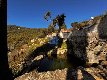 Quinta T2 para Venda em Monchique