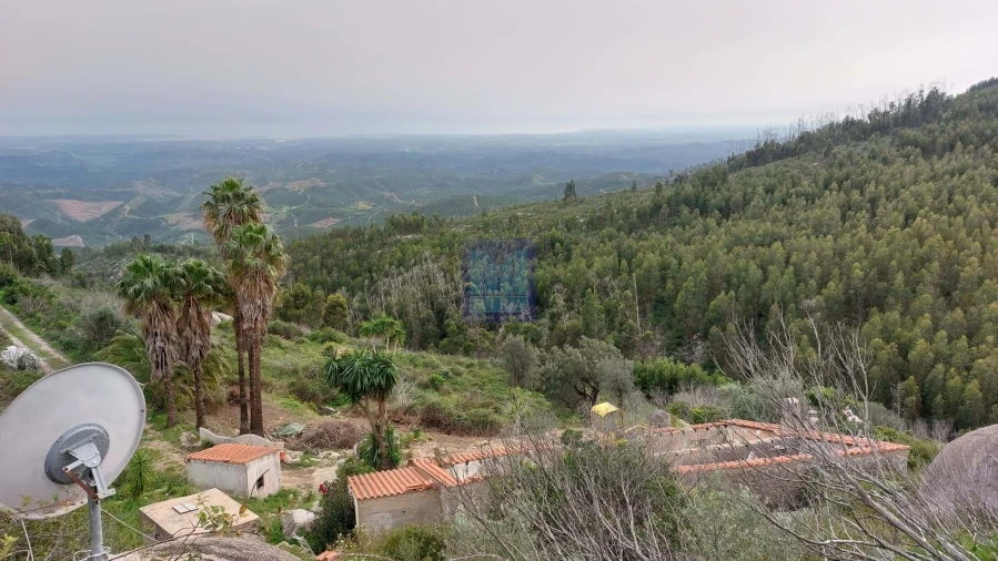 Quinta T2 para Venda em Monchique Foto 45
