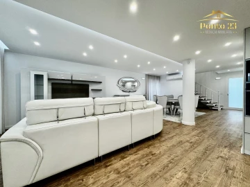 Moradia T4 para Venda em Machico