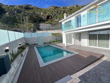 Moradia T4 para Venda em Machico