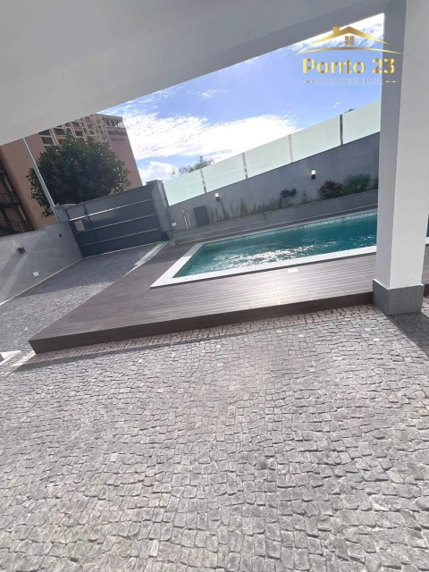 Moradia T4 para Venda em Machico