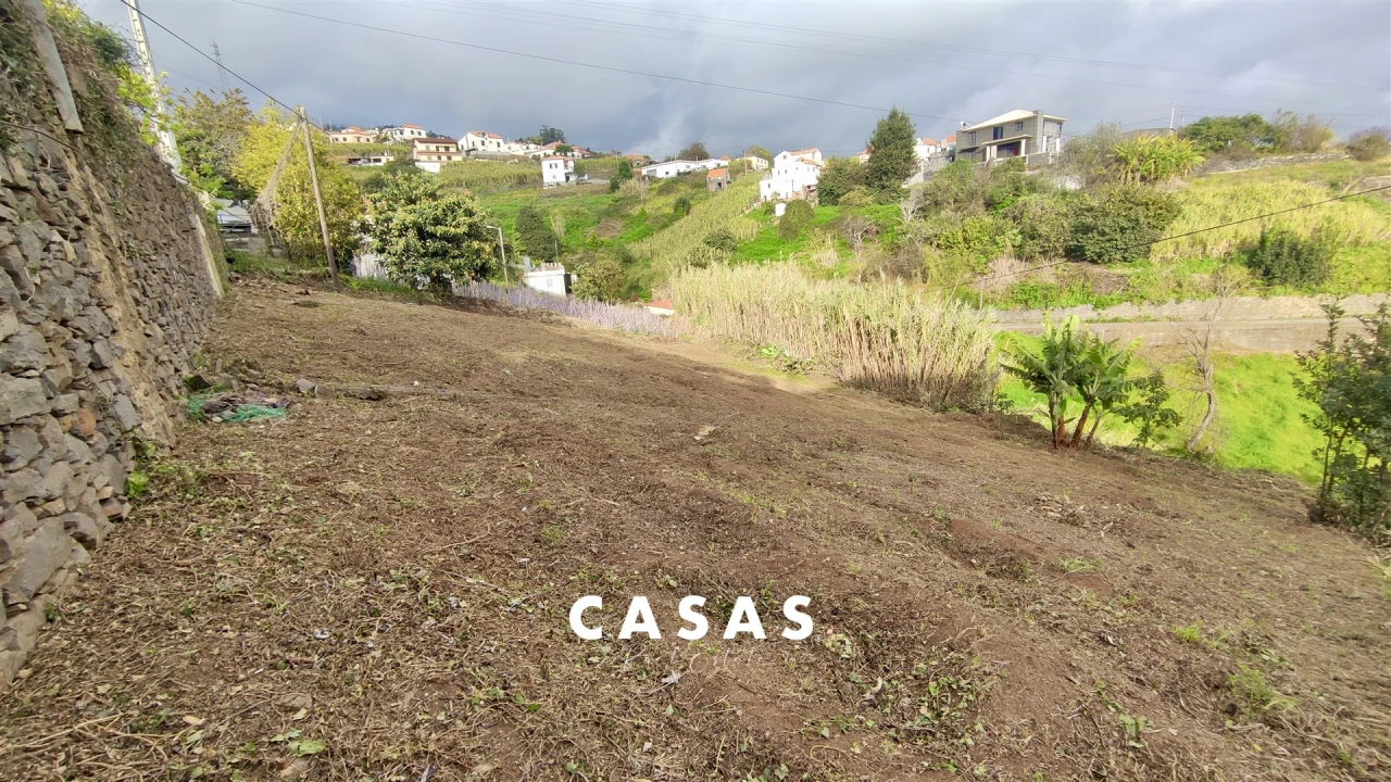 Terreno para Venda em Canhas Foto 12