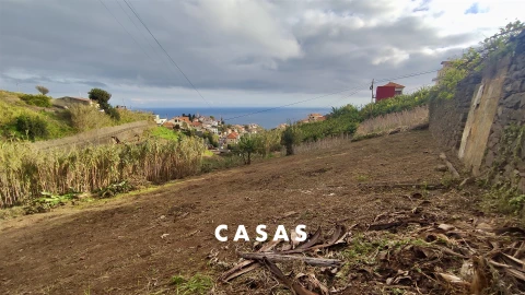 Terreno para Venda em Canhas