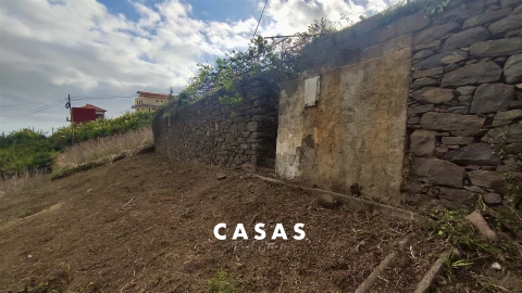 Terreno para Venda em Canhas