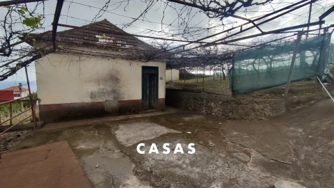 Terreno para Venda em Canhas