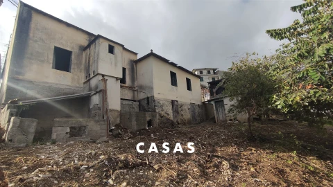 Terreno para Venda em Canhas