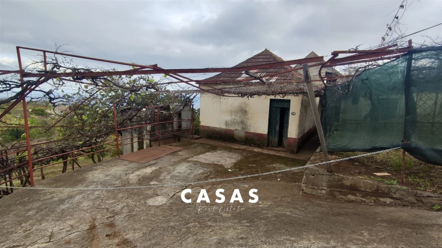 Terreno para Venda em Canhas Foto 8
