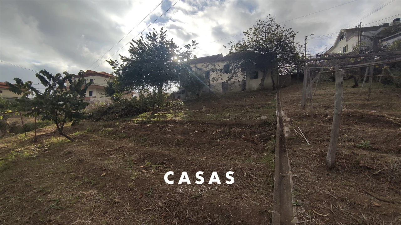 Terreno para Venda em Canhas Foto 18