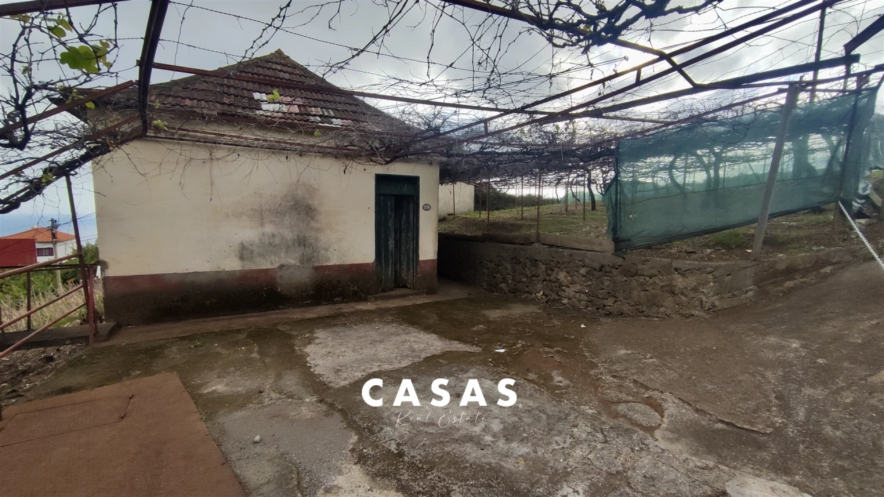 Terreno para Venda em Canhas Foto 11