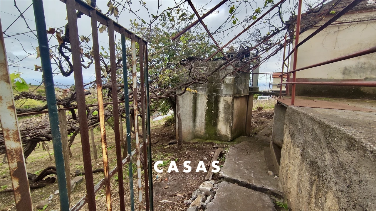 Terreno para Venda em Canhas Foto 36
