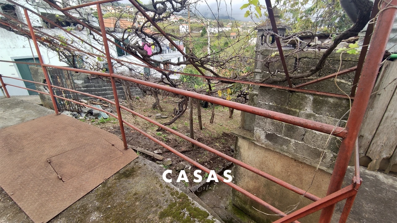 Terreno para Venda em Canhas Foto 39