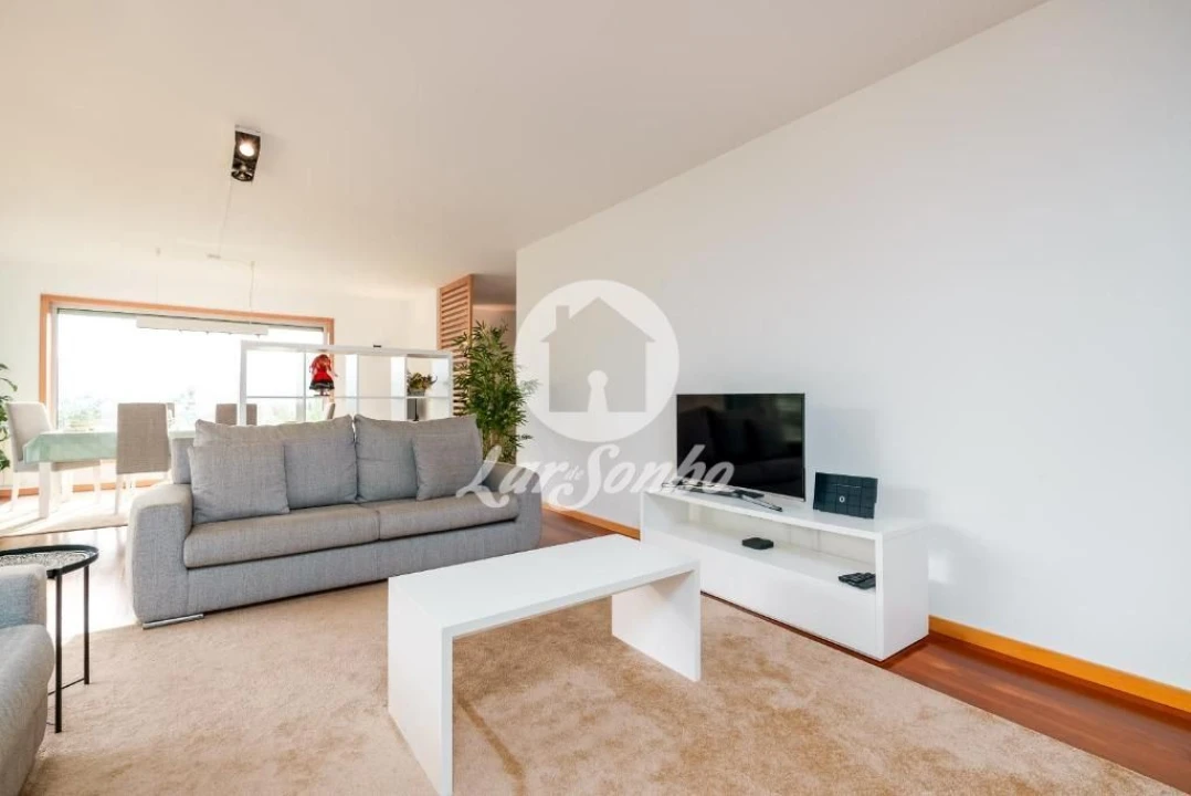 Moradia T3 para Venda em Fornelos e Queijada Foto 16