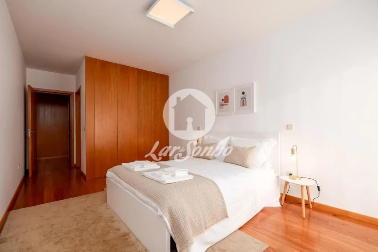 Moradia T3 para Venda em Fornelos e Queijada Foto 12