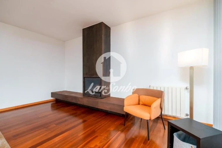 Moradia T3 para Venda em Fornelos e Queijada Foto 22