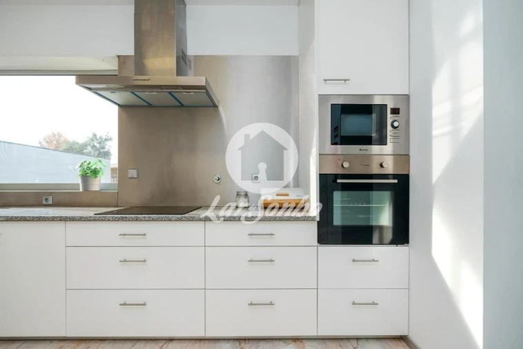 Moradia T3 para Venda em Fornelos e Queijada Foto 28