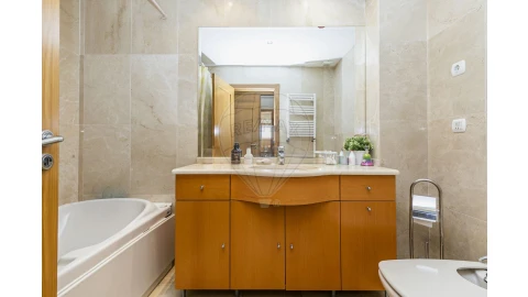 Apartamento T4 para Venda em Parque das Nações