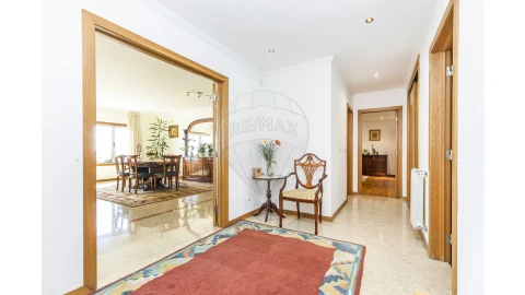 Apartamento T4 para Venda em Parque das Nações