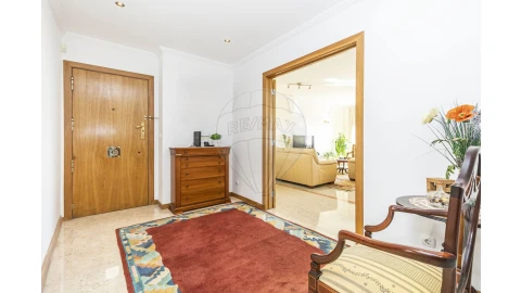 Apartamento T4 para Venda em Parque das Nações