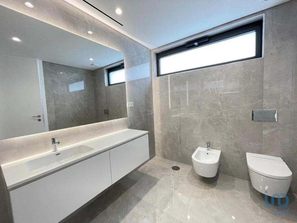 Moradia T3 para Venda em Abade de Neiva Foto 12